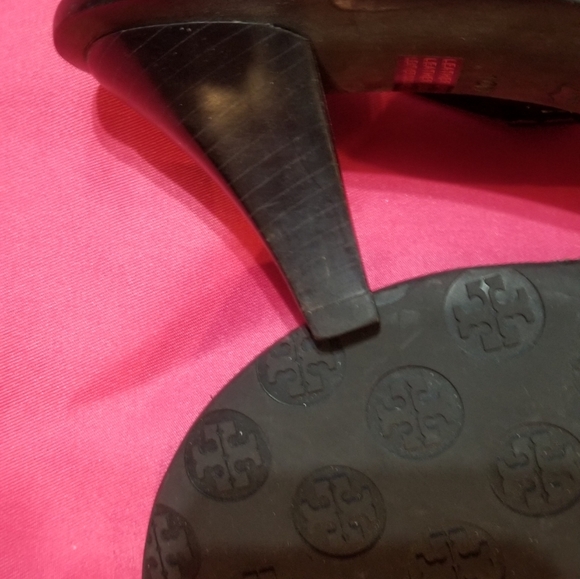 Black Tory Burch Sandals size 10M - Picture 3 of 4